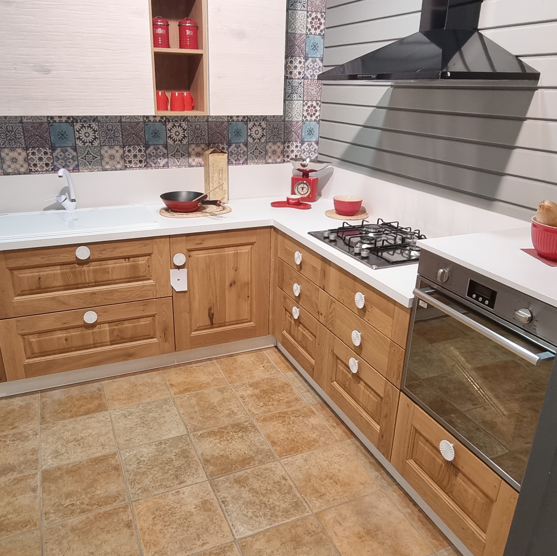 Cucina Moderna mod Carola e Zenzero con ante in Rovere Massello Arrex Le Cucine