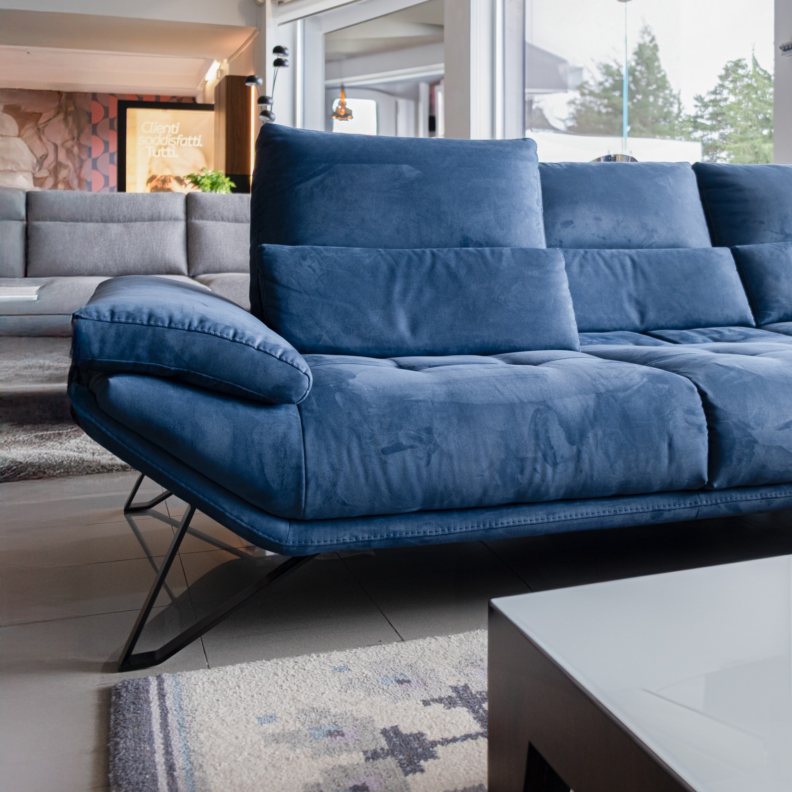 Divano FLY 2.0 – 2 Posti e Mezzo con Chaise Longue